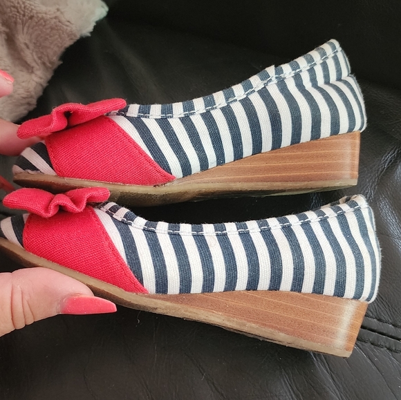 Girls Toddler Striped wedges size 9 - Picture 3 of 6